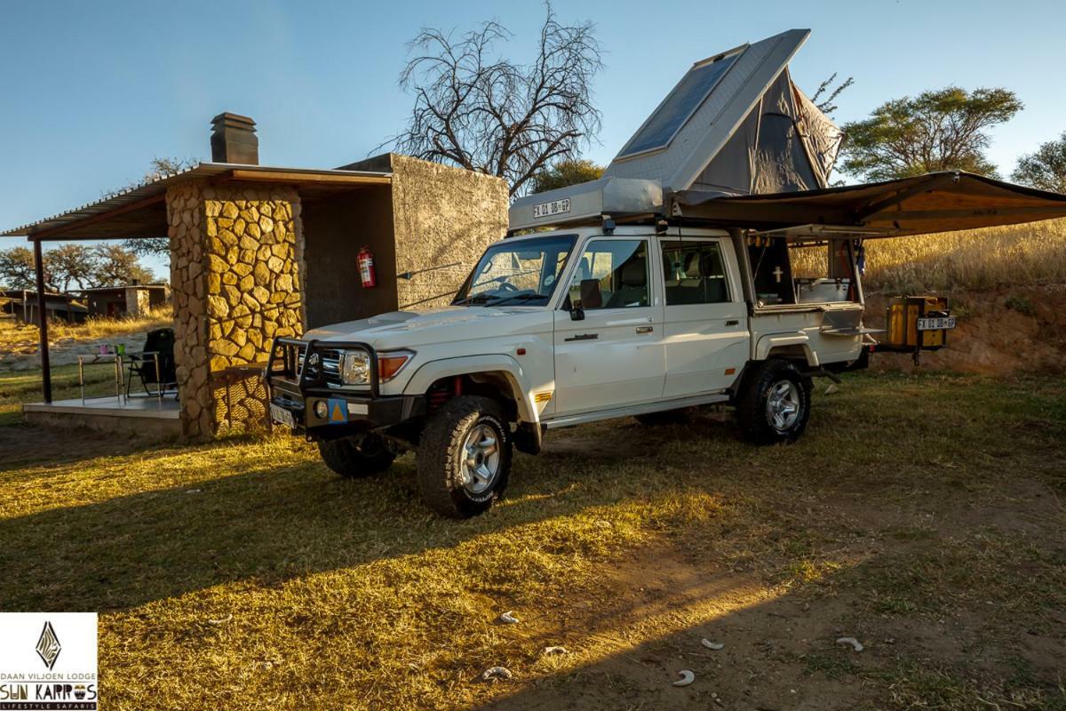 Daan Viljoen Game Lodge 温特和克 外观 照片